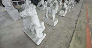 鹰潭芝麻白雕刻 十二生肖 异形雕刻