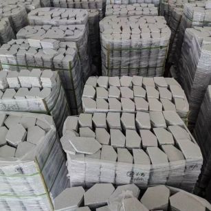 鹰潭芝麻白石材冰裂纹，碎拼。