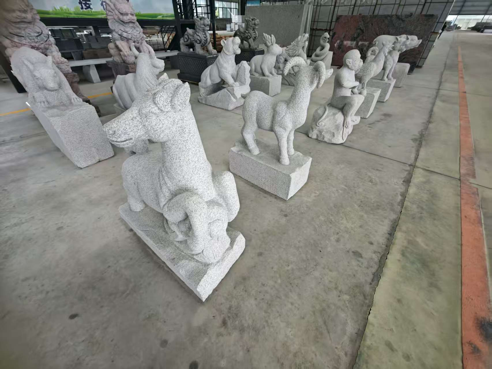 鹰潭芝麻白雕刻 十二生肖 异形雕刻