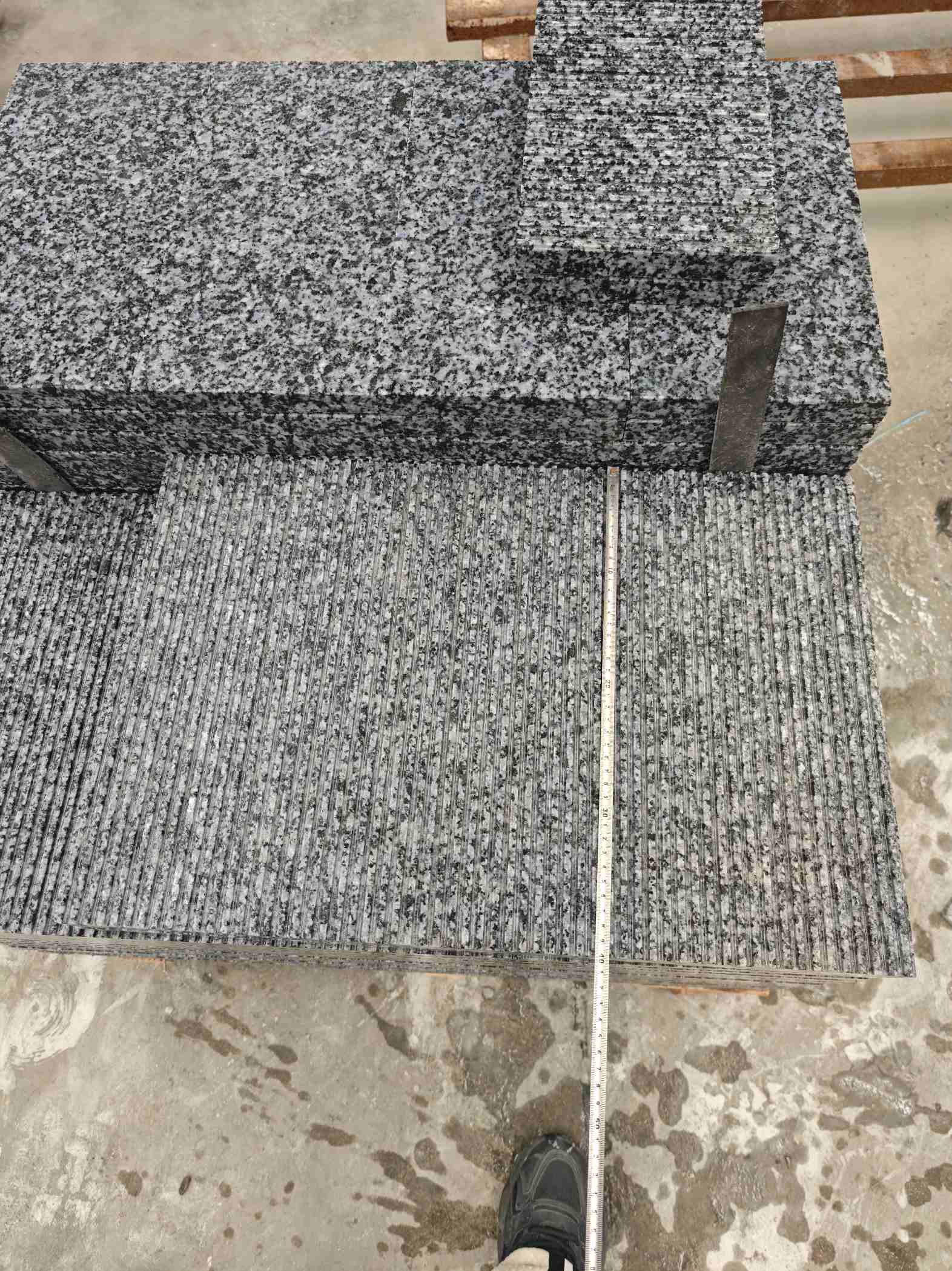 鹰潭芝麻黑拉丝面