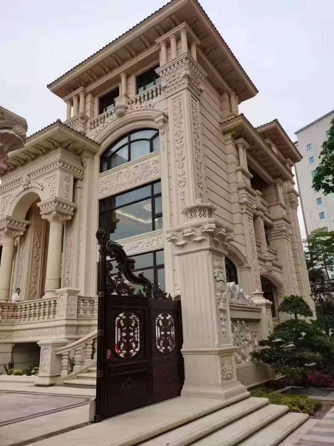 鹰潭黄金麻别墅外墙异形定制