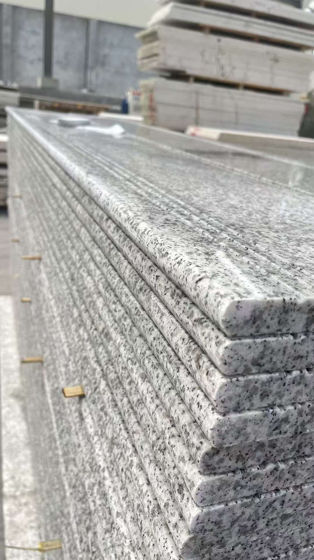 鹰潭芝麻白楼梯踏步 花岗岩楼梯板材