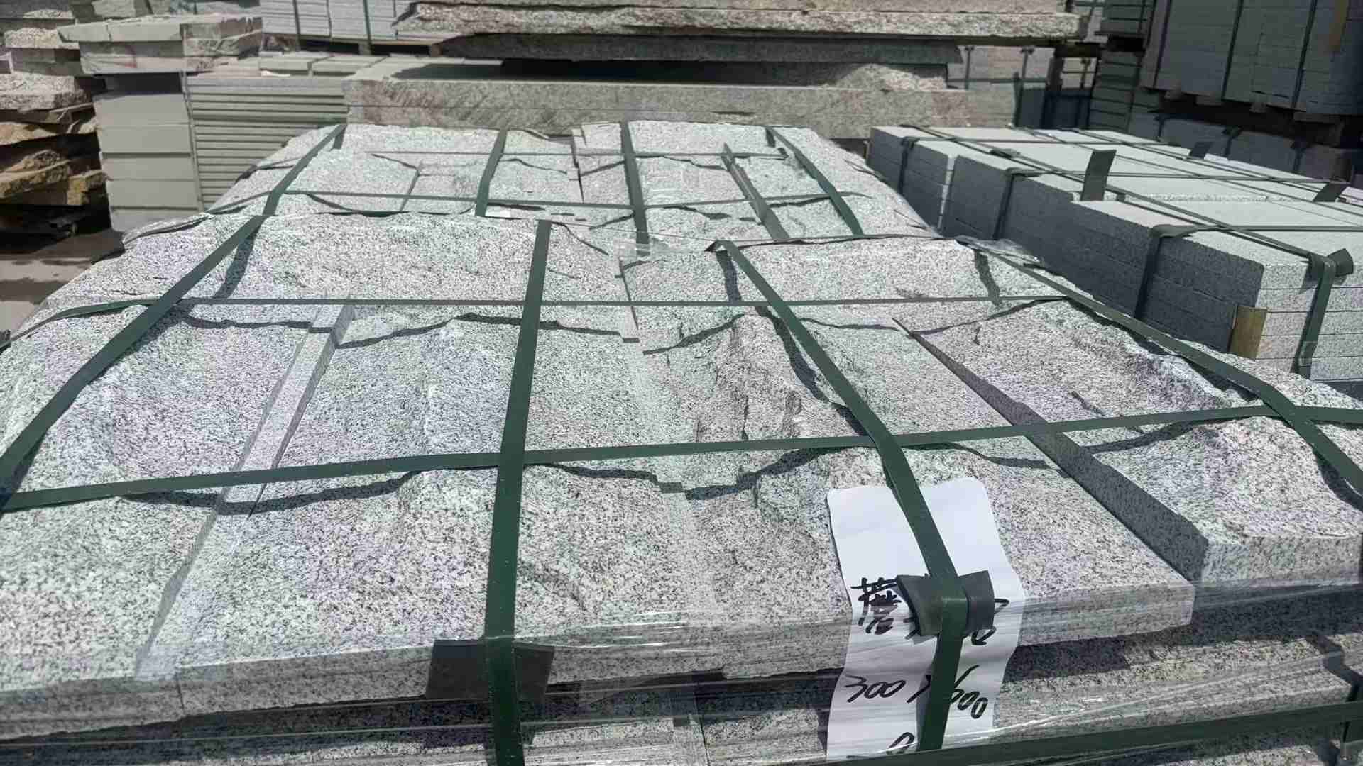 鹰潭蘑菇石 自然面